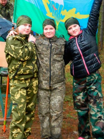 в походе