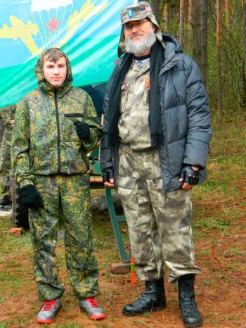 в походе
